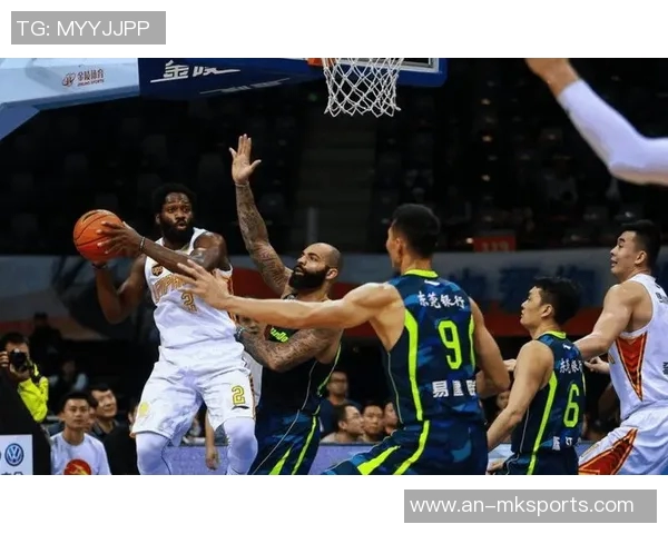 坐镇主场广东绝不可轻敌，限制斯隆乃新疆重中之重