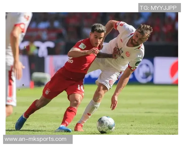 欧冠赛场惊艳一幕!拜仁日本中场谷川萌萌子完美演绎超级个人秀,连续突破三人爆射破门