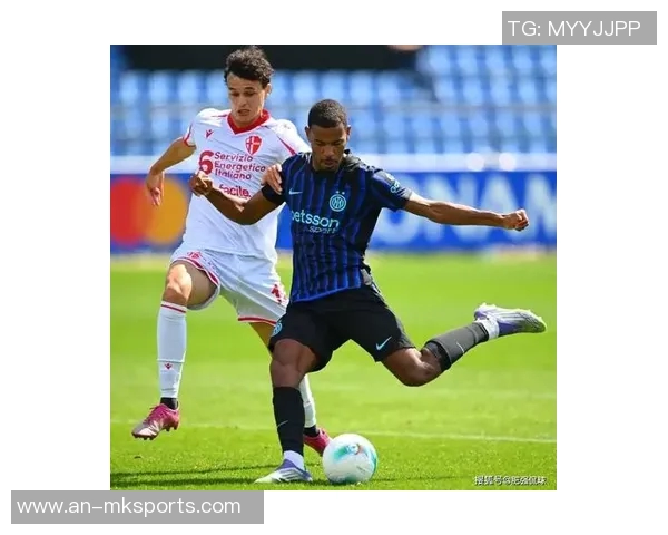 迪乌夫无法代表第三队出战，冬窗留队成国米难题